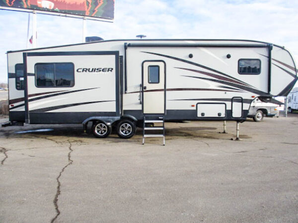 2018 Cruiser Aire 30MD, only $86 wk --- ON SALE - Image 3