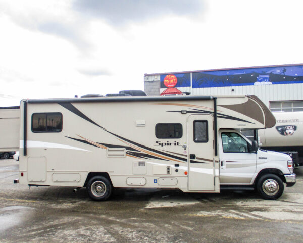 2017 Winnebago Spirit 26A, Class C - $219 wk --- ON SALE - Image 3