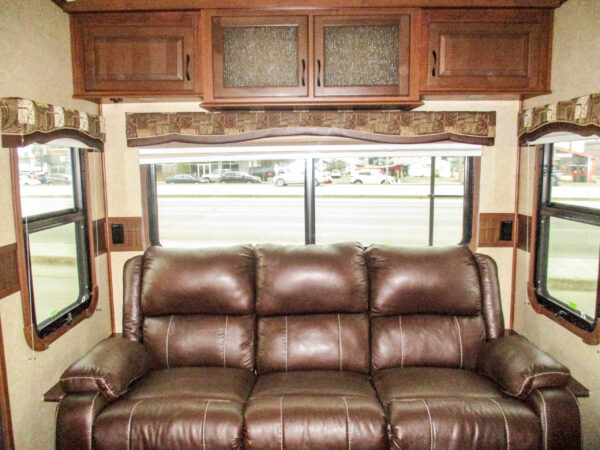 REDUCED - Sleep 4 in 3 Slide, 42’ Fifth Wheel for $134 wk - Image 13