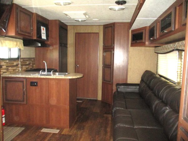 2015 Crossroads Altitude 310 - $80 wk --- ON SALE - Image 4