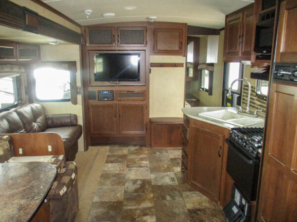 2014 Eagle 284BHBE - Pending - Image 4