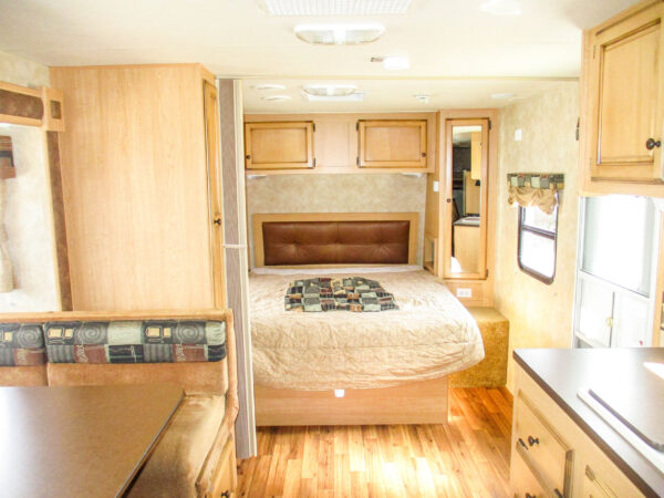 2011 Spree 240BHSLX, $98 wk - Image 5