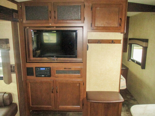 2014 Eagle 284BHBE - Pending - Image 9