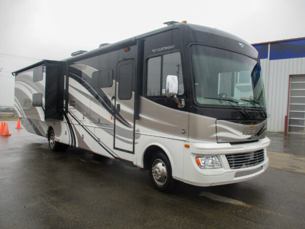 2015 Bounder Classic 36H - just $283/wk