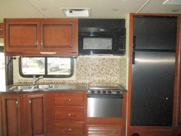 2015 Bounder Classic 36H - just $283/wk - Image 7