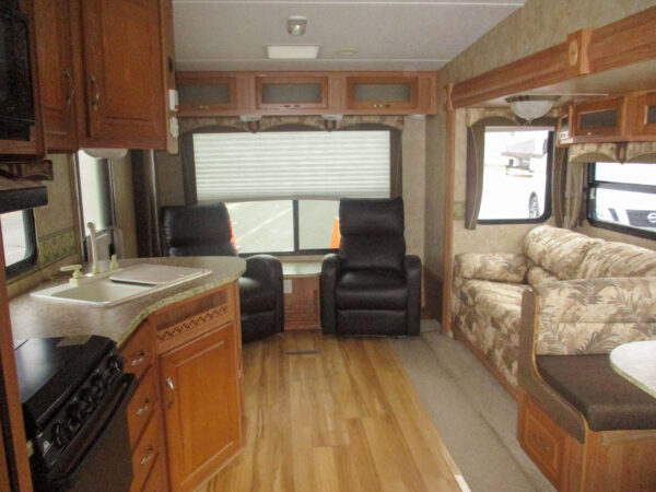 2008 Eagle 28.5RLS, $46 wk - Image 6