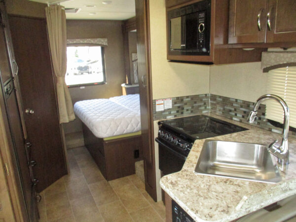 2017/18 Chateau 26B Class C, $180 wk --- ON SALE - Image 13