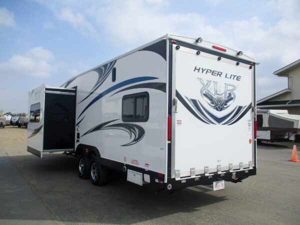 2013 XLR Hyperlite 27HFS - $65 wk - Image 3