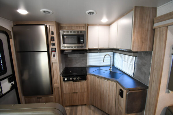 2021 Winnebago Minnie 2529RG - $93/wk - Image 9