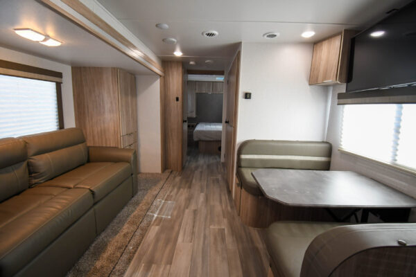 2021 Winnebago Minnie 2529RG - $93/wk - Image 14