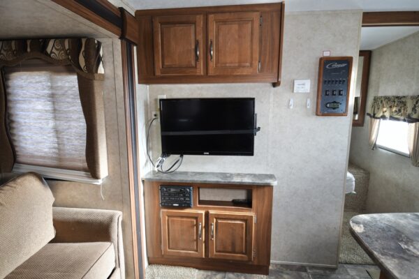 2014 Cougar 31SQB - $86/wk - Image 20