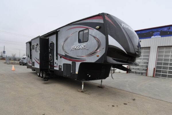 2014 Vengeance 377V - $142/wk