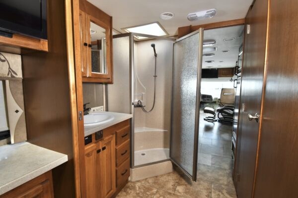 2013 Tiffin Allegro 34TGA - Pending - Image 16