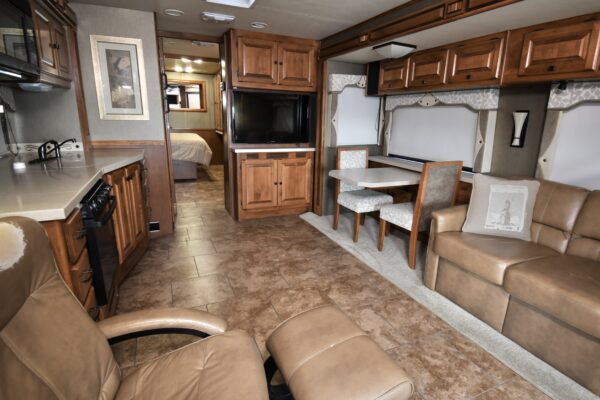 2013 Tiffin Allegro 34TGA - Pending - Image 10