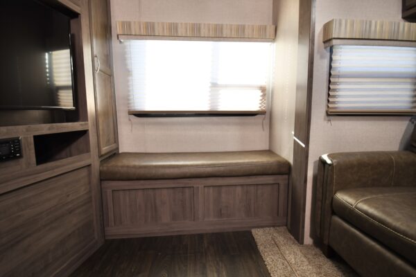 2018 Winnebago Minnie 27REOK - $105/wk - Image 12