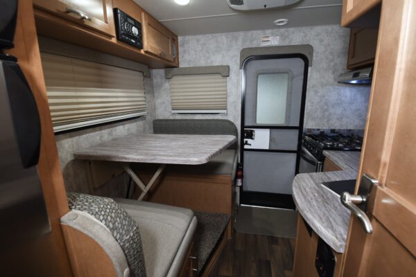 2018 Adventurer 86FB - $80/wk - Image 14