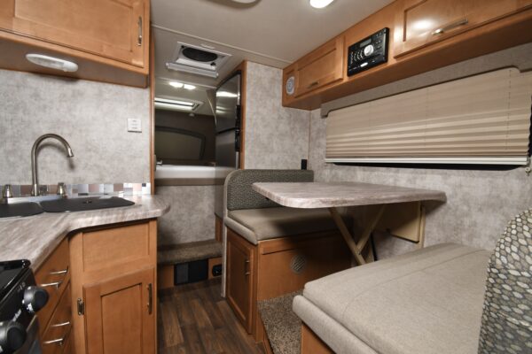 2018 Adventurer 86FB - $80/wk - Image 10