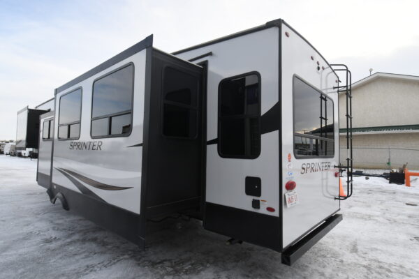 2023 Sprinter 3570LFT - $209/wk - Image 5