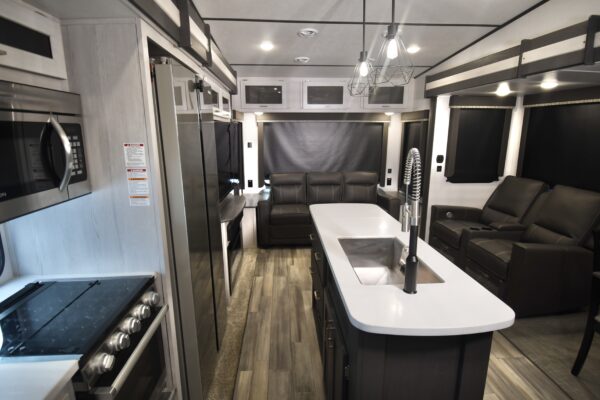 2023 Sprinter 3570LFT - $209/wk - Image 6