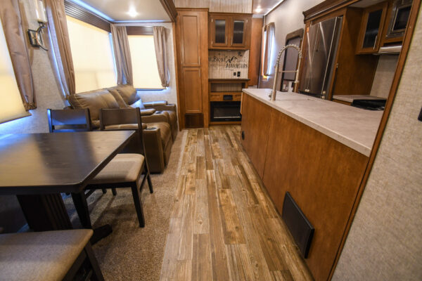 Bunkhouse Fifth Wheel with Outdoor Kitchen - $149/wk - Image 20