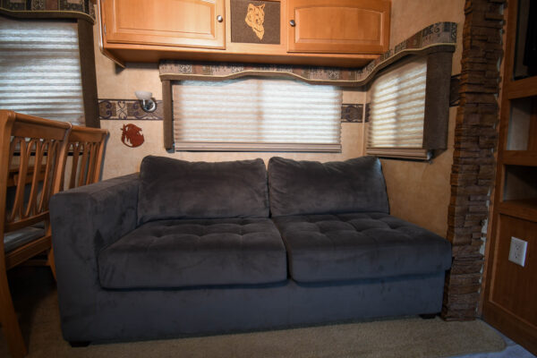 Simple, Elegant, Spacious, & Easy-to-Tow 5th - $76/wk - Image 14