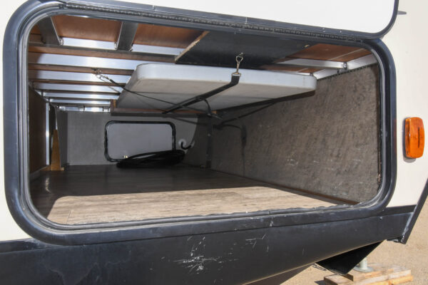 Lightweight & Spacious Couples' Trailer - $76/wk - Image 3