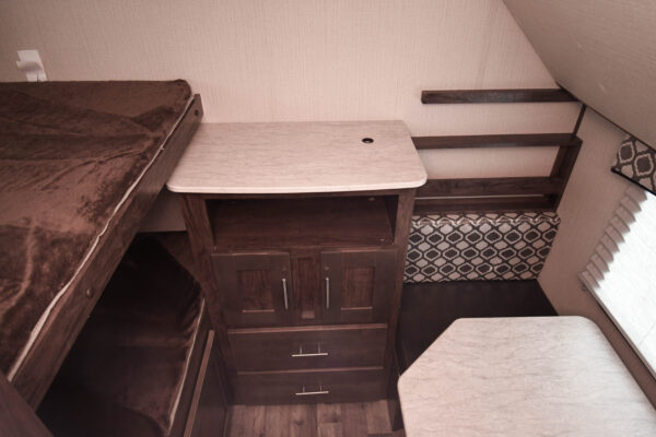 Easy-to-Tow Bunk Model for the Family - $108/wk - Image 12