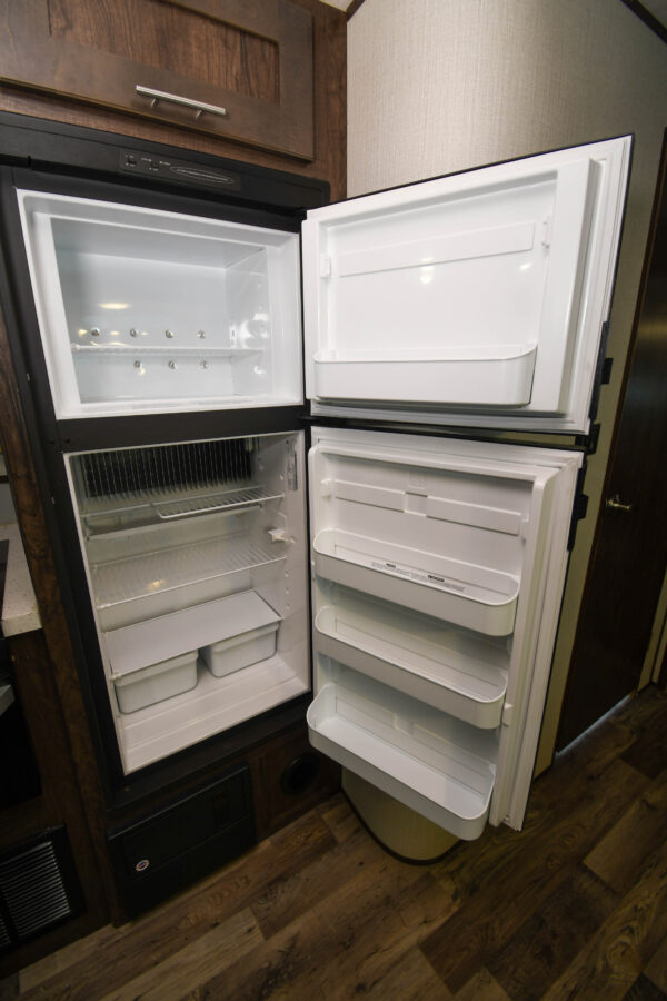 Easy-to-Tow Bunk Model for the Family - $108/wk - Image 10
