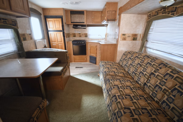 Lightweight & Cozy Couples' Trailer w/ Lots of Storage - $43/wk - Image 6