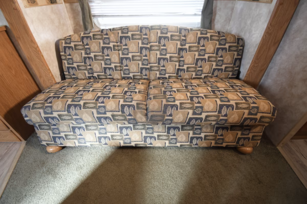 Lightweight & Cozy Couples' Trailer w/ Lots of Storage - $43/wk - Image 7