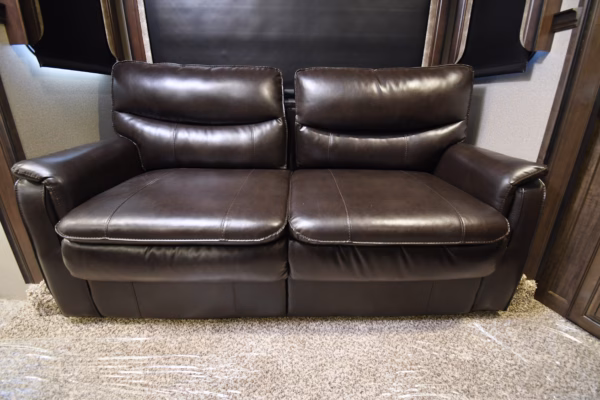 5-Slide Spacious Fifth w/ Pull-Out Storage - $237/wk - Image 17