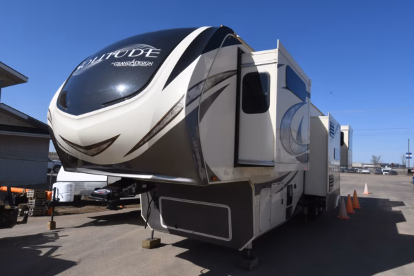 2017 Solitude 375RES