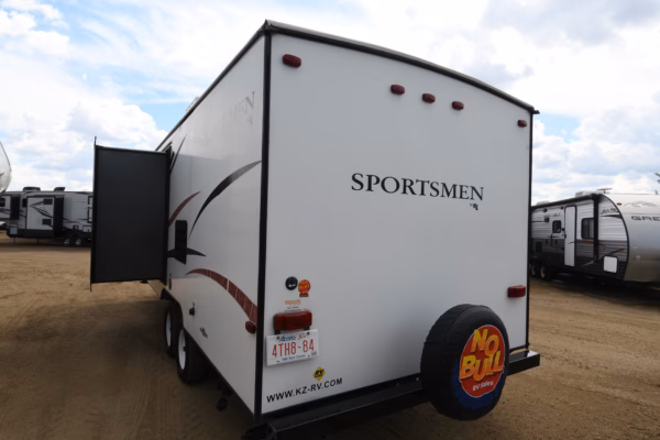 Lightweight 1-Slide Trailer w/ Bunks - Pending - Image 4