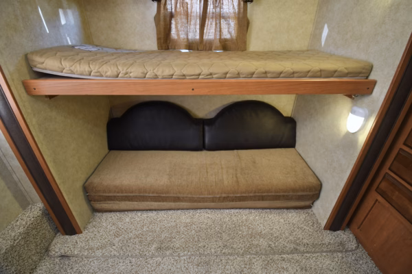 Spacious Bunkhouse Trailer w/ Camp Kitchen - $93/wk - Image 21