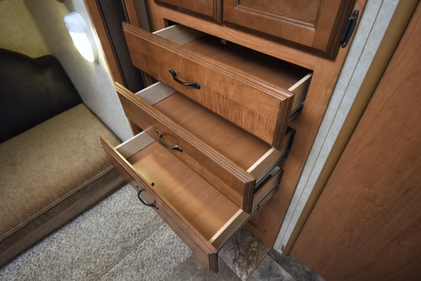 Spacious Bunkhouse Trailer w/ Camp Kitchen - $93/wk - Image 23
