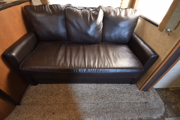 Spacious Bunkhouse Trailer w/ Camp Kitchen - $93/wk - Image 26