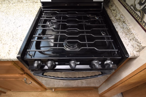 Spacious, Fully Functional Fifth w/ Kitchen Peninsula - $101/wk - Image 11