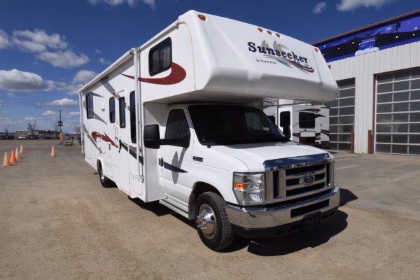 Class C w/ Storage Galore & Loft Bunk - $175/wk