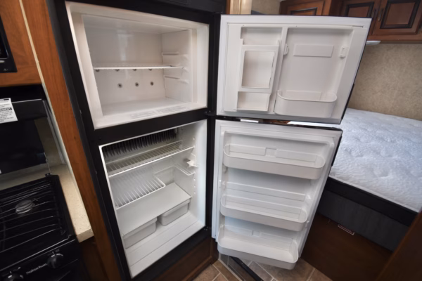 Class C w/ Storage Galore & Loft Bunk - $175/wk - Image 13