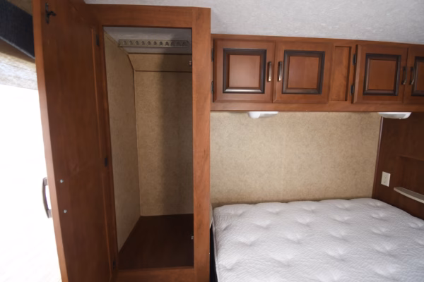 Class C w/ Storage Galore & Loft Bunk - $175/wk - Image 15