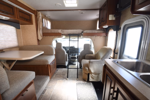 Class C w/ Storage Galore & Loft Bunk - $175/wk - Image 18