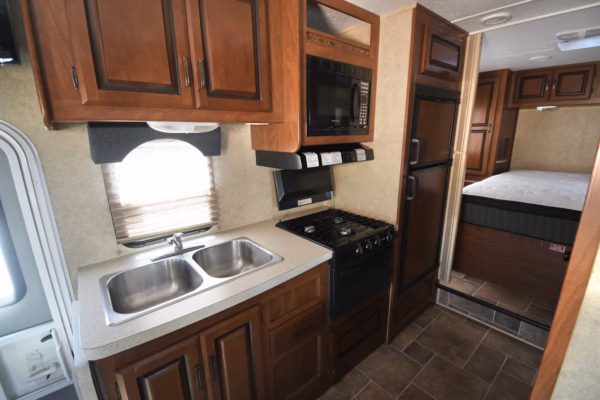 Class C w/ Storage Galore & Loft Bunk - $175/wk - Image 8
