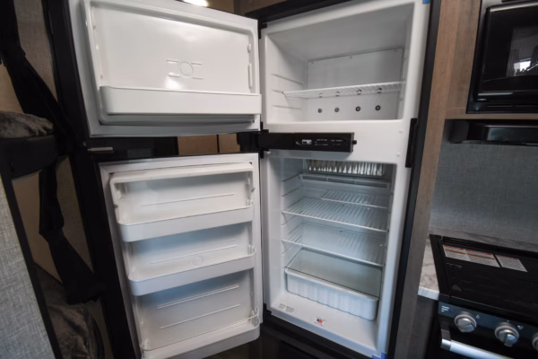 Easy-to-Tow Compact Trailer w/ Bunks - $81/wk - Image 10