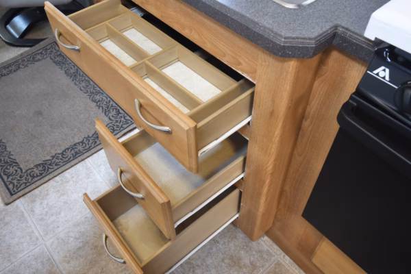 Spacious 'Oldie' Class A w/ Lots of Storage for Serious Roadies - $167/wk - Image 11