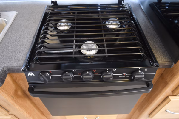 Spacious 'Oldie' Class A w/ Lots of Storage for Serious Roadies - $167/wk - Image 13