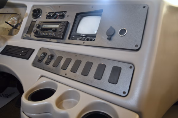 Spacious 'Oldie' Class A w/ Lots of Storage for Serious Roadies - $167/wk - Image 28