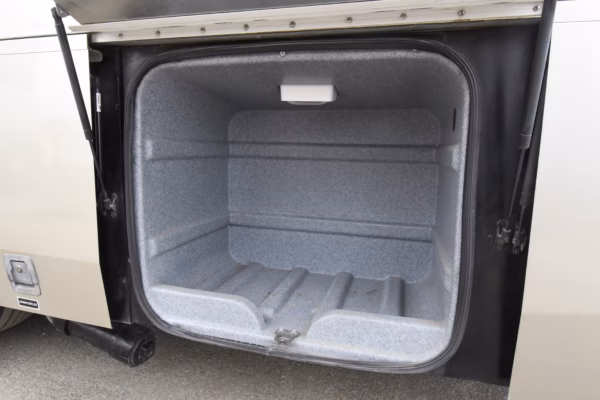 Spacious 'Oldie' Class A w/ Lots of Storage for Serious Roadies - $167/wk - Image 5
