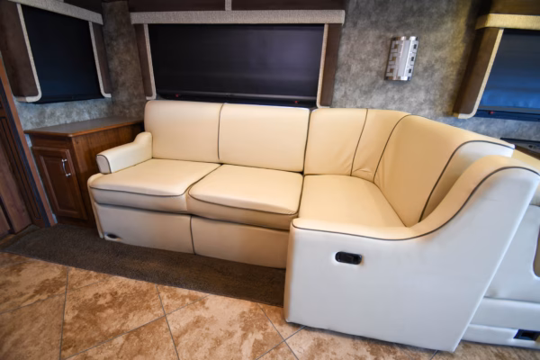 Luxury Class A w/ Full Home Amenities & Added Storage - $270/wk - Image 22
