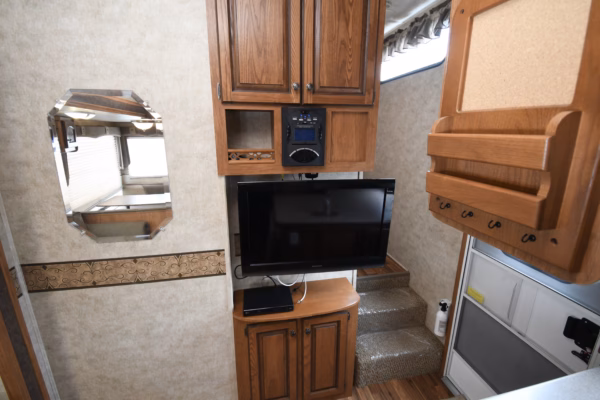 Spacious Bunkhouse Fifth w/ Camp Kitchen - $93/wk - Image 22