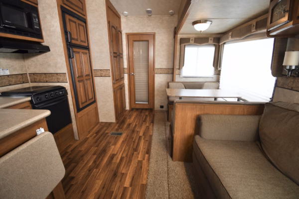 Spacious Bunkhouse Fifth w/ Camp Kitchen - $93/wk - Image 7